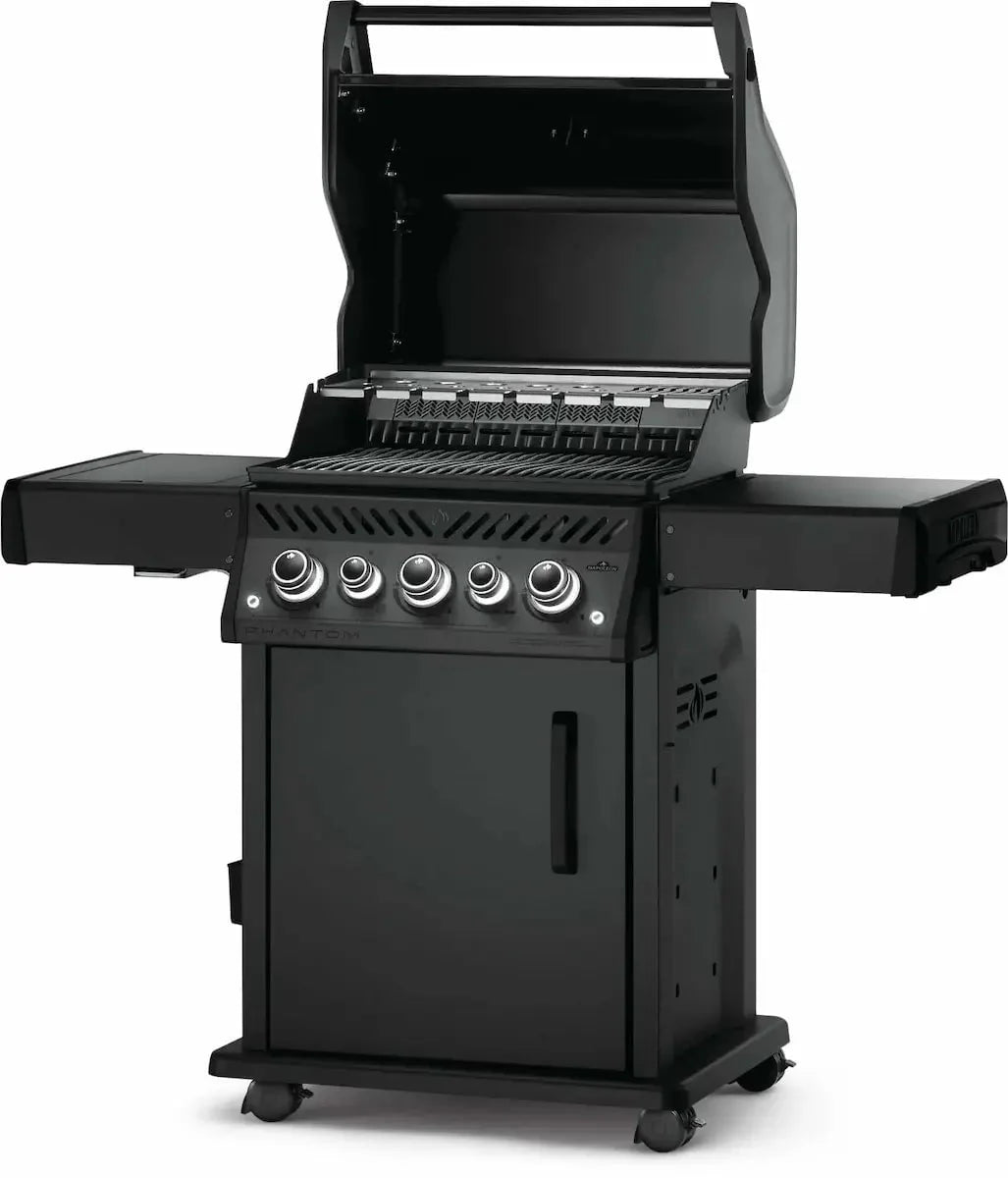 Napoleon Grills Phantom Rogue 425 RSIB Gas BBQ Grill